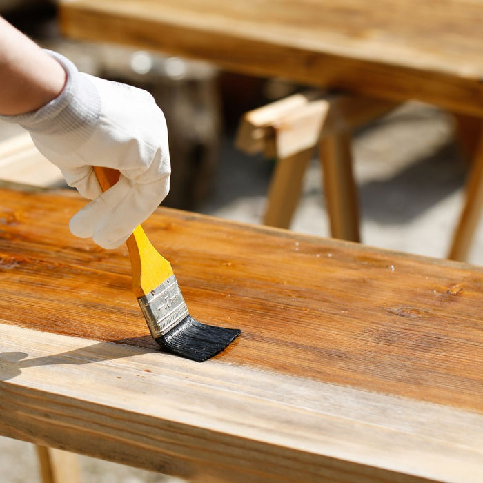 Guida alla scelta delle vernici per il legno